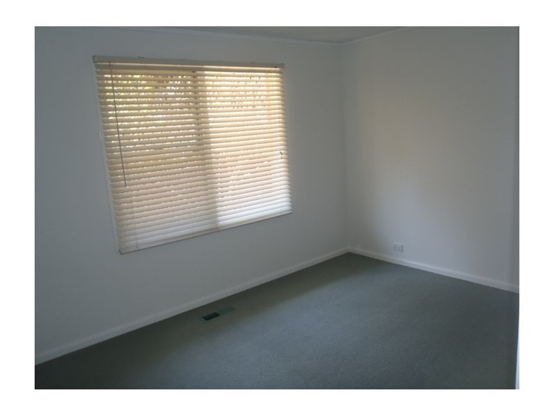 36 Kitchener Street, Hughes ACT 2605