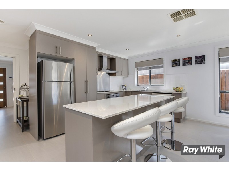 43 Victoria Owen Circuit, Casey ACT 2913