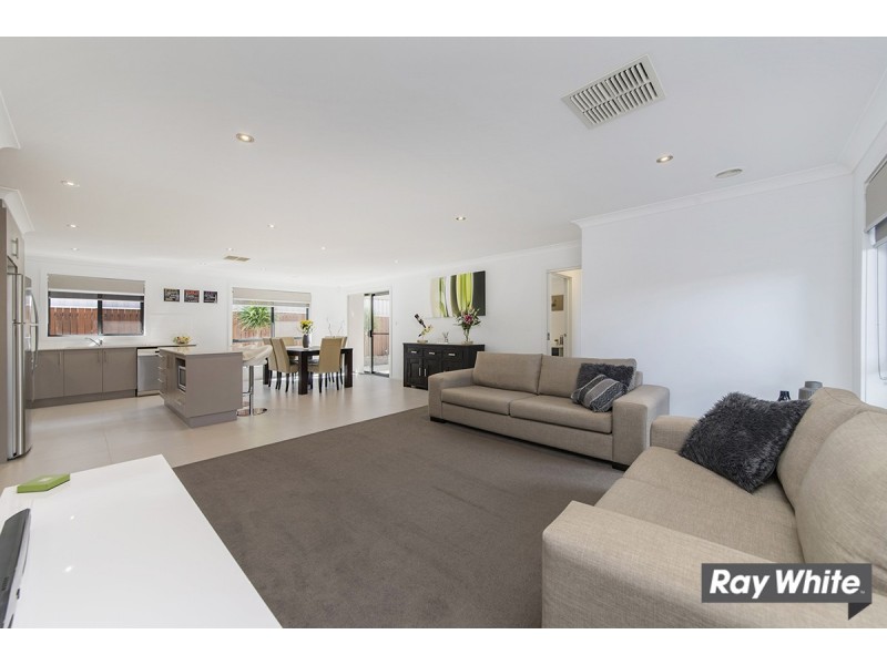 43 Victoria Owen Circuit, Casey ACT 2913