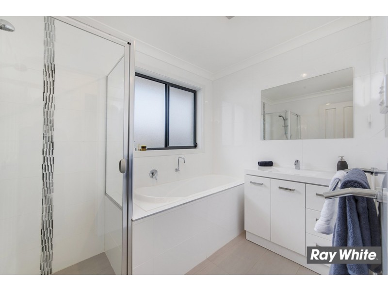 43 Victoria Owen Circuit, Casey ACT 2913