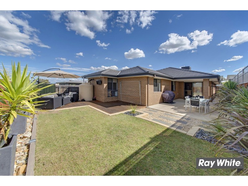 43 Victoria Owen Circuit, Casey ACT 2913
