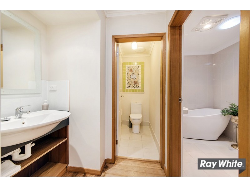 19 Mayo Street, Weetangera ACT 2614