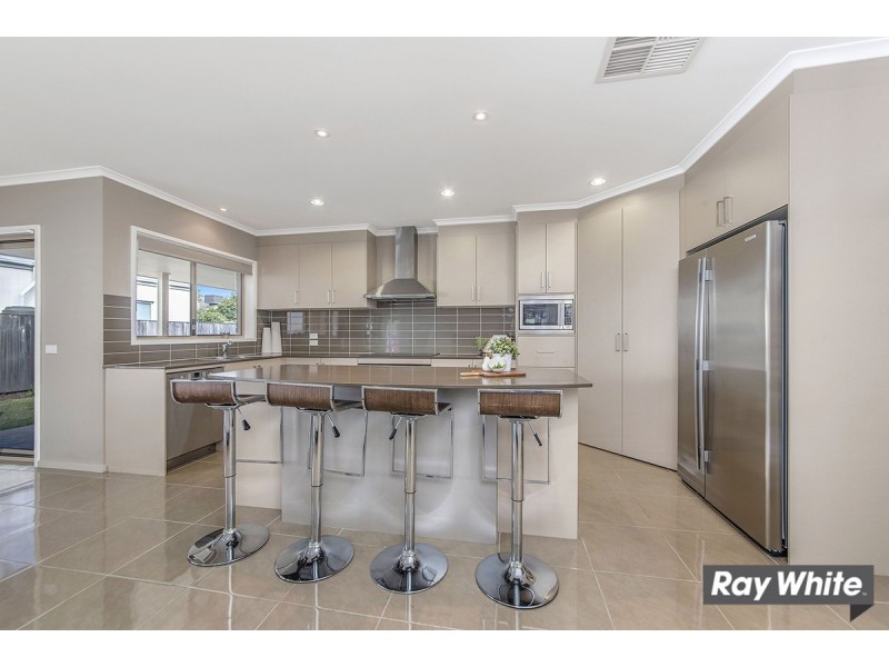 5 Denoon Street, Forde ACT 2914