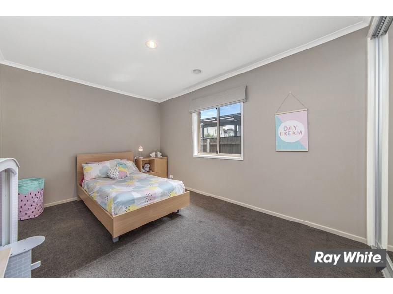 5 Denoon Street, Forde ACT 2914
