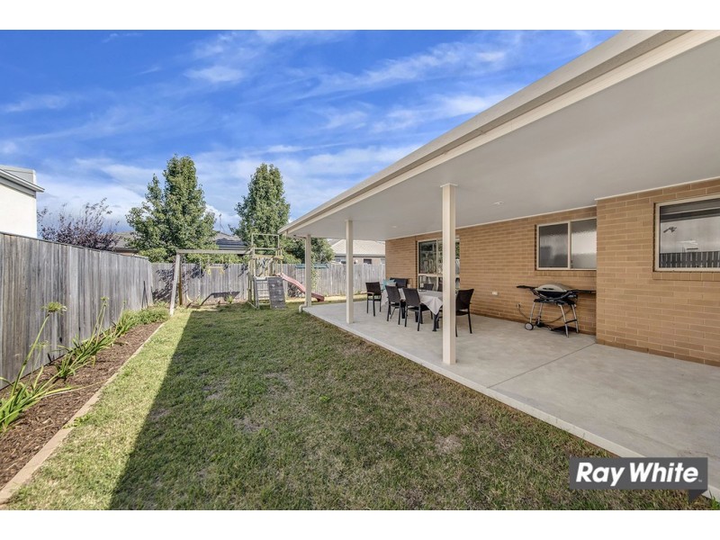 5 Denoon Street, Forde ACT 2914