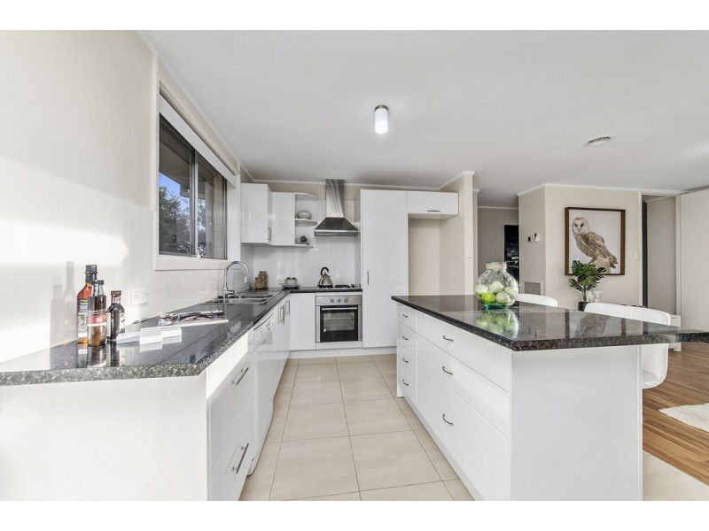 8 Dalgleish Close, Spence ACT 2615