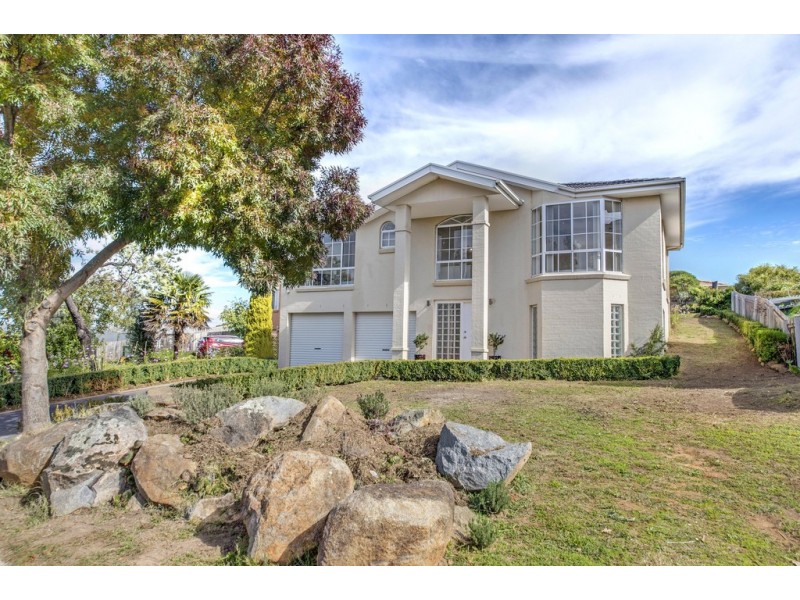 61 Bargang Crescent, Ngunnawal ACT 2913