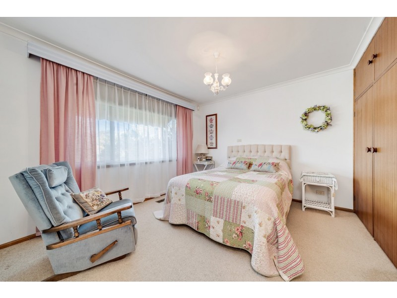 17 Mayo Street, Weetangera ACT 2614