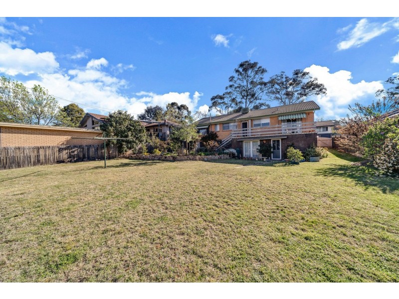 17 Mayo Street, Weetangera ACT 2614