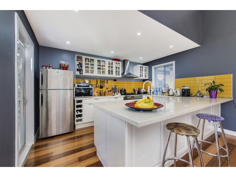 37 Britten Jones Drive, Holt ACT 2615