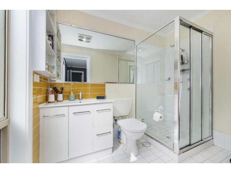 37 Britten Jones Drive, Holt ACT 2615