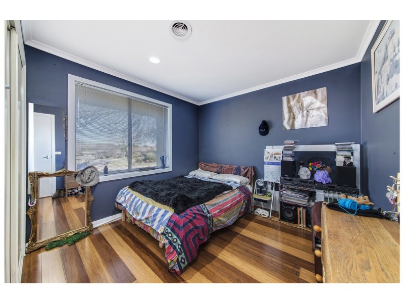 37 Britten Jones Drive, Holt ACT 2615