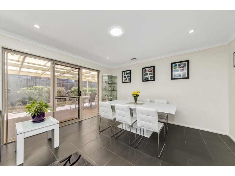 8 Dagmar Berne Street, Macgregor ACT 2615