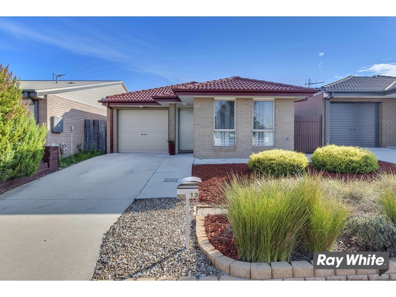 13 Rowland Street, Macgregor ACT 2615