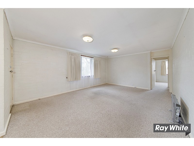 2/8 Castieau Street, Higgins ACT 2615