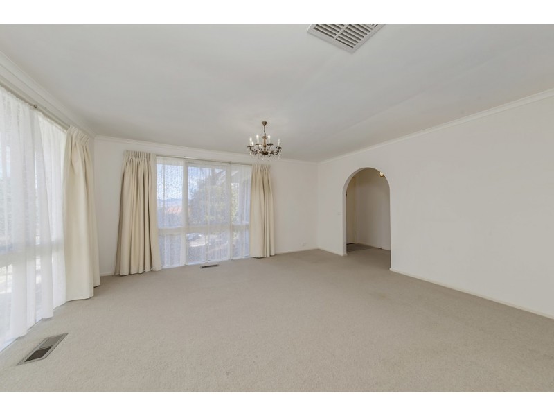 89 Sternberg Crescent, Wanniassa ACT 2903