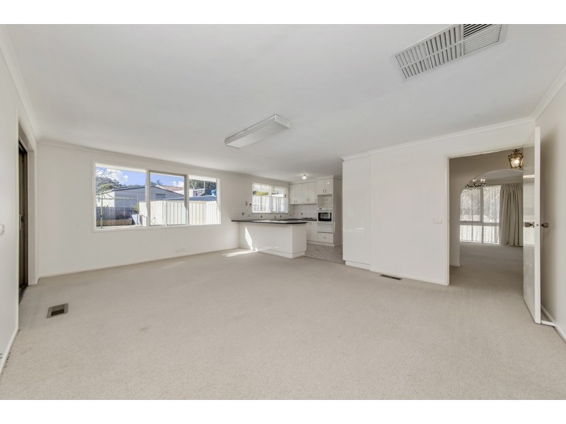 89 Sternberg Crescent, Wanniassa ACT 2903