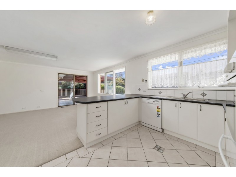 89 Sternberg Crescent, Wanniassa ACT 2903