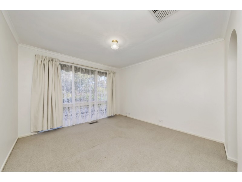 89 Sternberg Crescent, Wanniassa ACT 2903