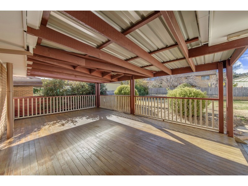 89 Sternberg Crescent, Wanniassa ACT 2903