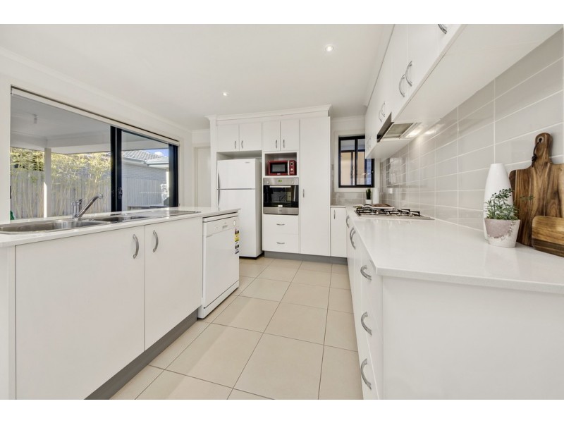 8 Walter Crocker Crescent, Casey ACT 2913