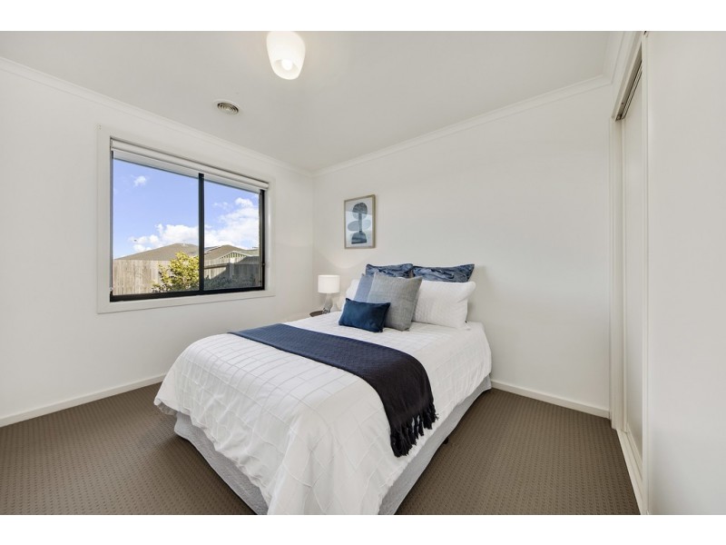 8 Walter Crocker Crescent, Casey ACT 2913