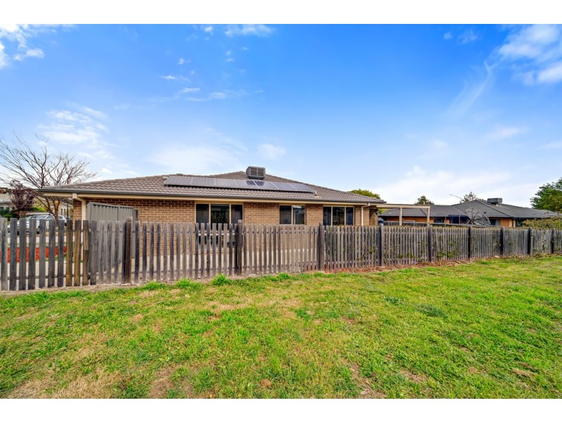 23 Bryan Hudson Street, Macgregor ACT 2615