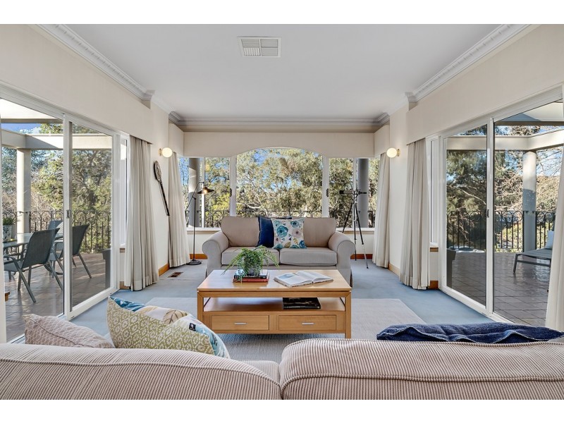 12 Booth Crescent, Cook ACT 2614