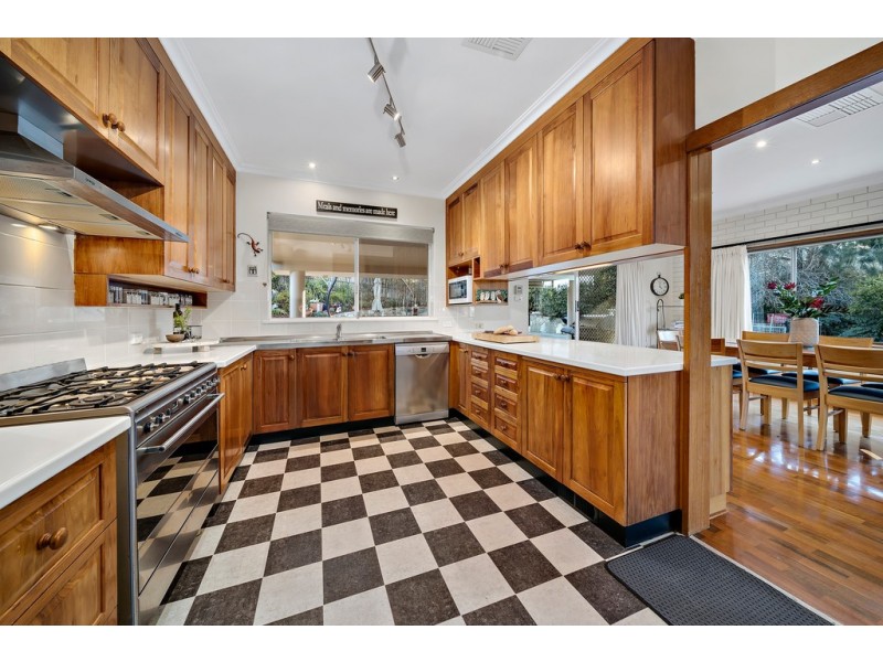 12 Booth Crescent, Cook ACT 2614