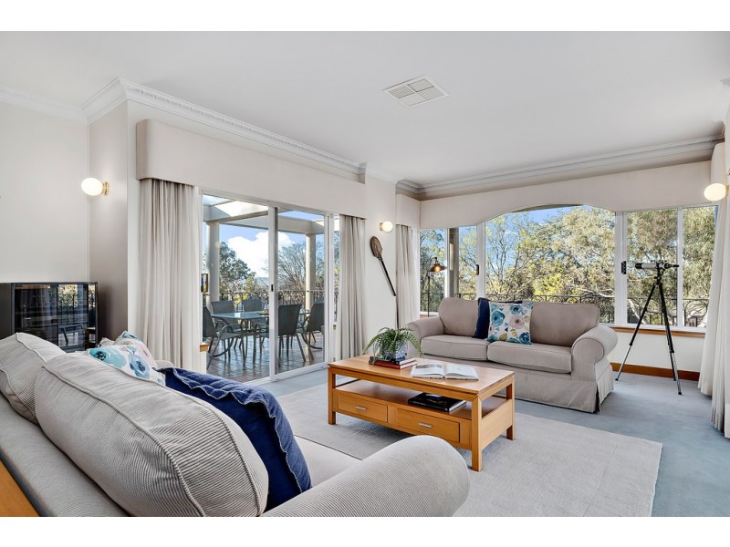 12 Booth Crescent, Cook ACT 2614