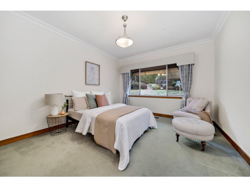 12 Booth Crescent, Cook ACT 2614