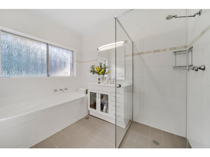 12 Booth Crescent, Cook ACT 2614