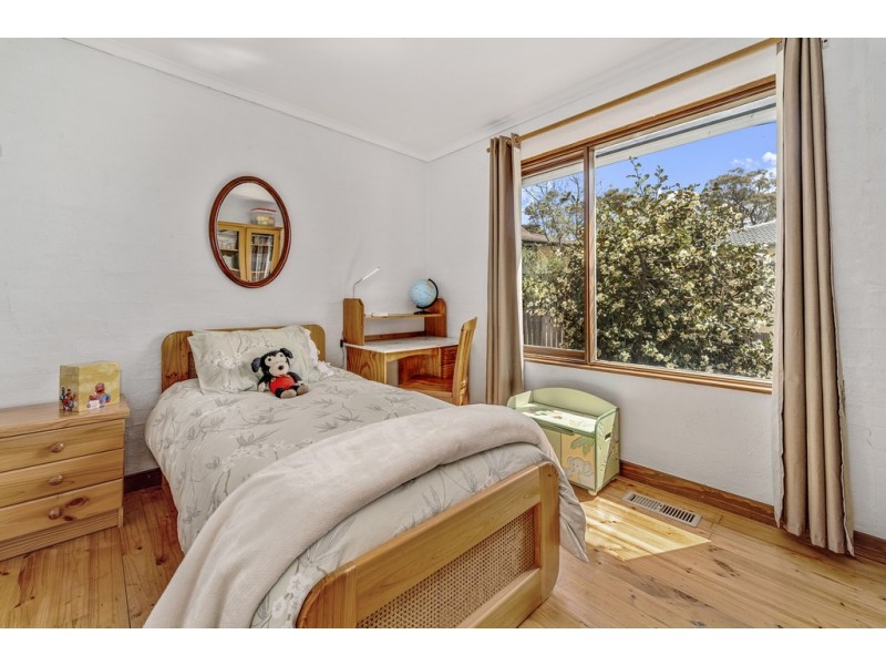 40 Mackellar Crescent, Cook ACT 2614