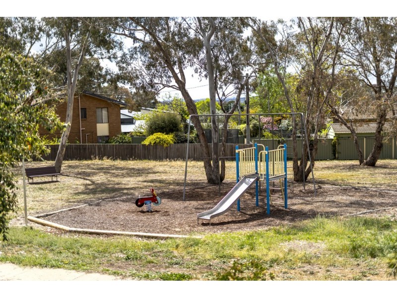 40 Mackellar Crescent, Cook ACT 2614