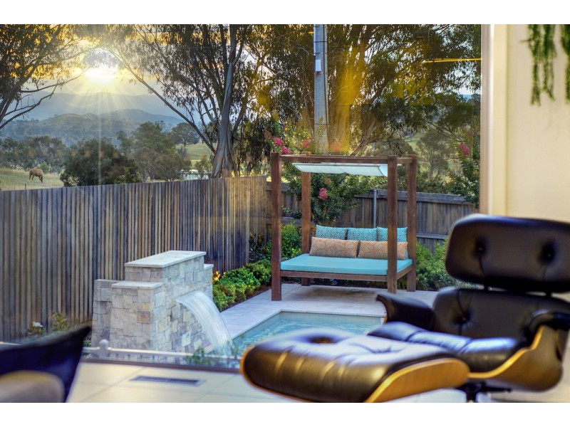 14 Moss Street, Cook ACT 2614