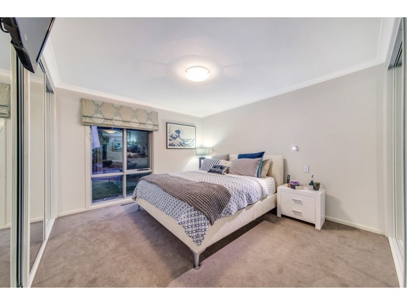 14 Moss Street, Cook ACT 2614
