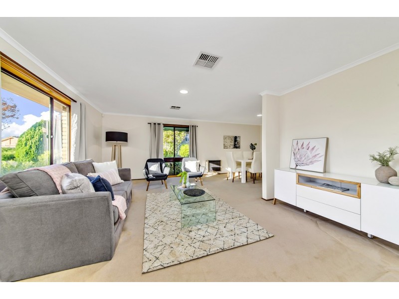 21 Tunney Crescent, Florey ACT 2615