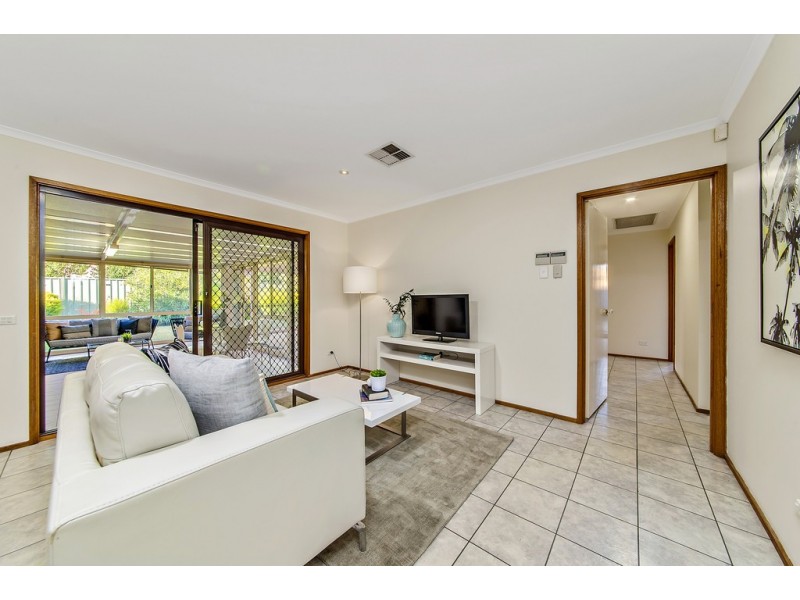 21 Tunney Crescent, Florey ACT 2615