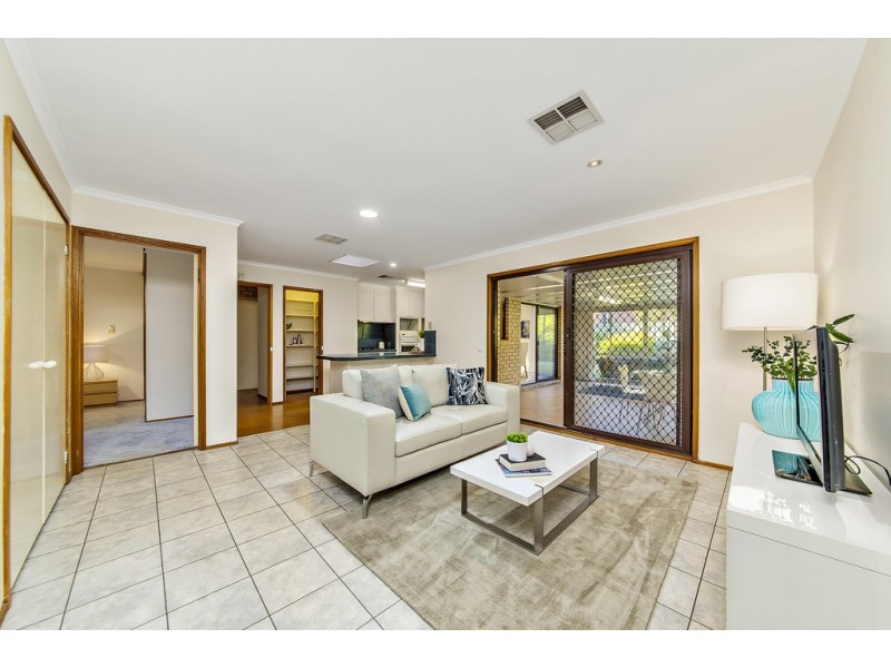 21 Tunney Crescent, Florey ACT 2615