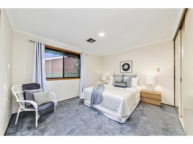 21 Tunney Crescent, Florey ACT 2615