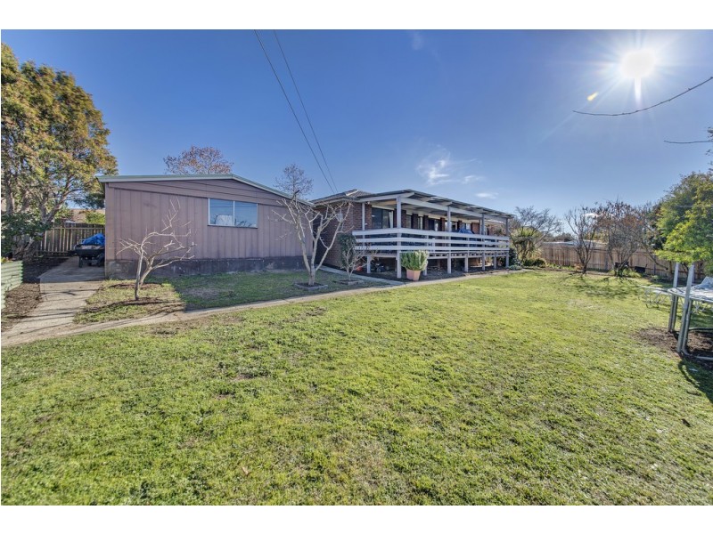 1 Mocatta Place, Latham ACT 2615