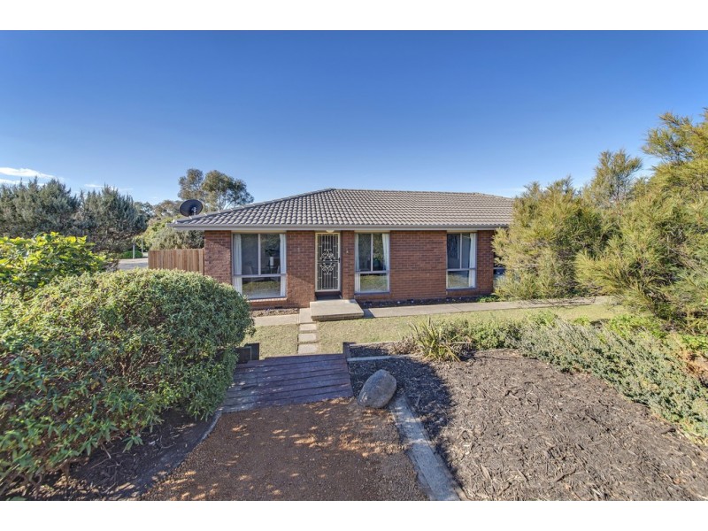 1 Mocatta Place, Latham ACT 2615