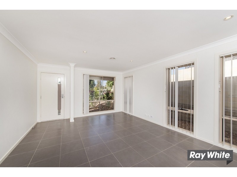 3 Ronald Walker Street, Casey ACT 2913