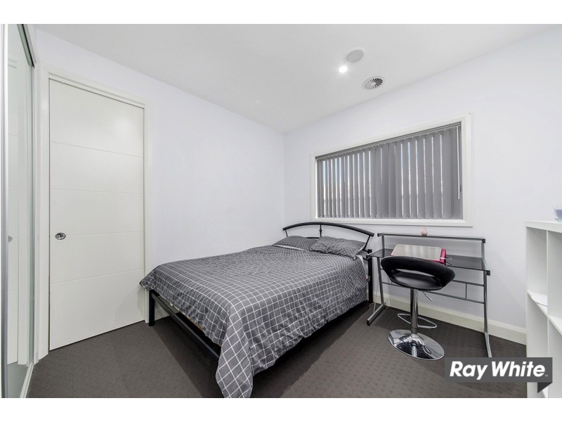 118 Langtree Crescent, Crace ACT 2911