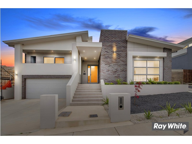 118 Langtree Crescent, Crace ACT 2911