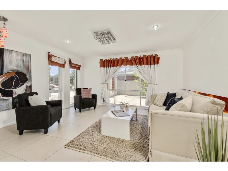 23 Flora Bassett Street, Franklin ACT 2913