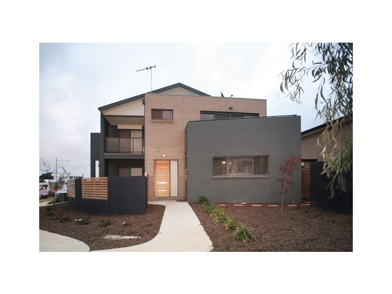 1 Doris Turner Street, Forde ACT 2914