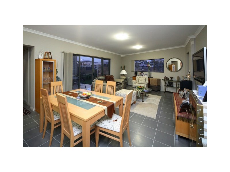 1 Doris Turner Street, Forde ACT 2914