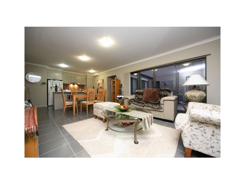 1 Doris Turner Street, Forde ACT 2914