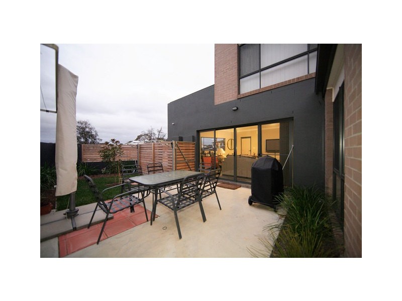 1 Doris Turner Street, Forde ACT 2914